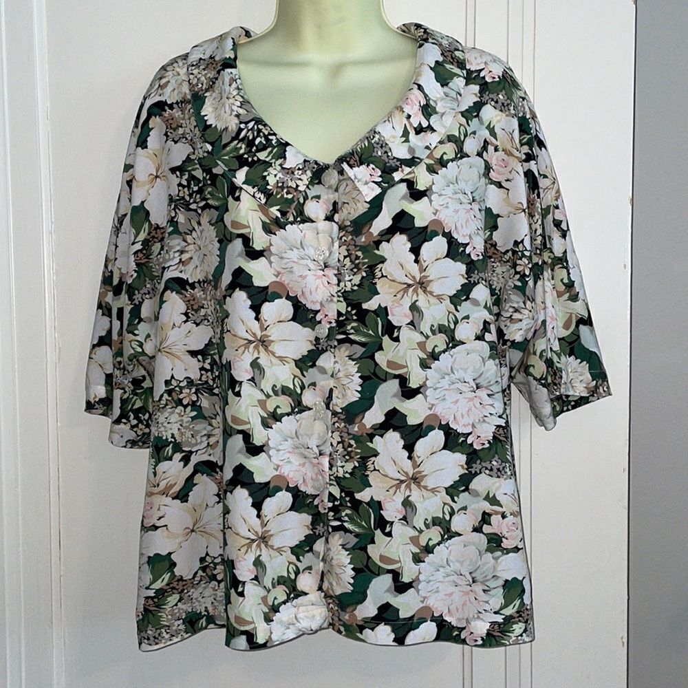 Vtg 80s/90s Krazy Kay white &‎ green floral rayon shirt